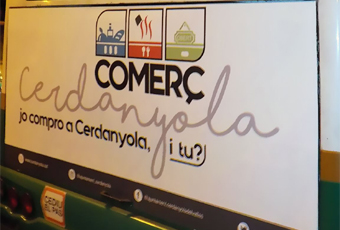 El nou logo de la campanya es pot veure als autobusos de les línies urbanes