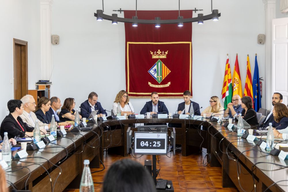 Fotografia d'arxiu de l'equip de govern al ple municipal