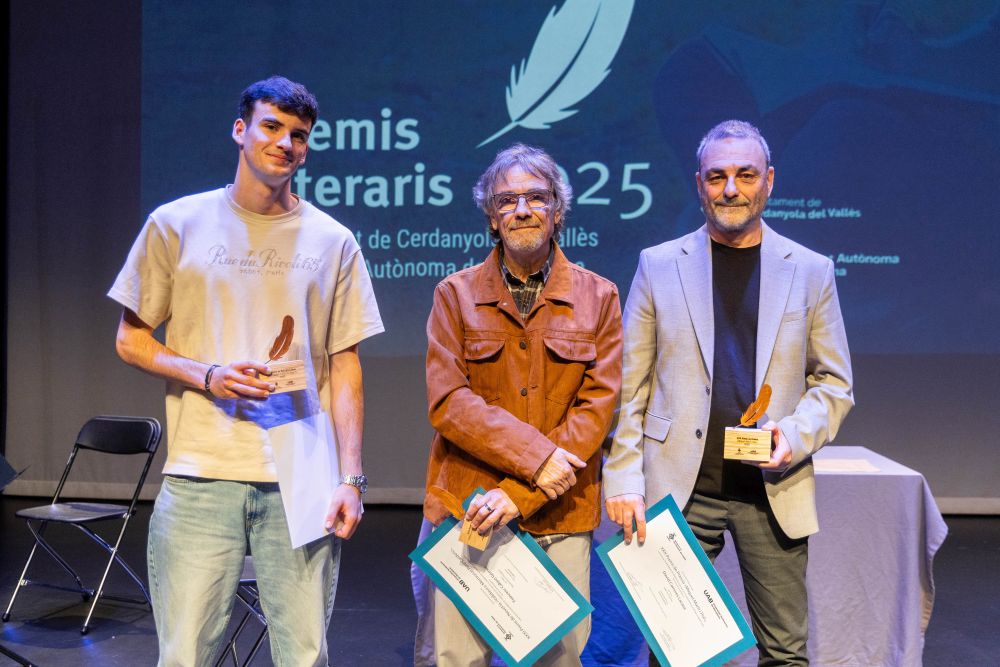 Guanyadors dels premis literaris 2025: Sergi Félez, David Carreres i Francesc Cabiró
