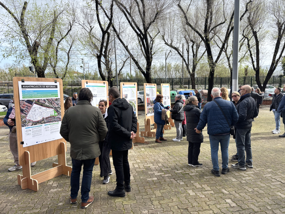 Moment de la presentació de l'avantprojecte als veïns de l'àrea de Ramon Casas