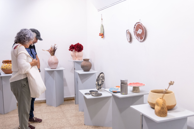 Imatge Inauguració de l'exposició de final de curs dels tallers d'adults de l'Escola d'Arts de l'Ateneu 