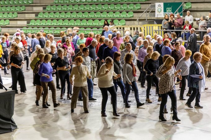 foto arxiu Ball Gent Gran