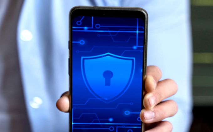 imatge genèrica Curs per a adults 'Ens protegim en el món digital' 