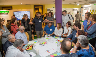 Taula de treball en el debat ciutadà celebrat ahir a ca n'Altimira