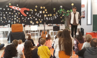 activitat Hora del conte amb Santi Rovira