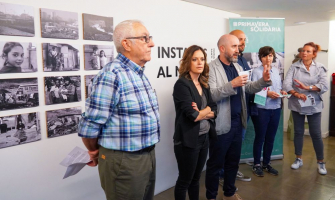 Moment de la inauguració de l'exposició 'Instants al marge'