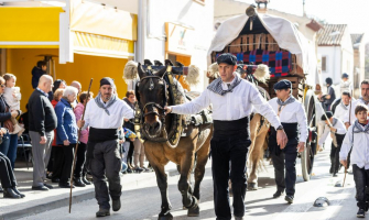 Moment de la passada dels Tres Tombs 2023